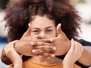 „Sosem tudhattam, hogy mikor vár az órák után az egyetem előtt” - Három bántalmazott nő, akik megjárták a poklok poklát