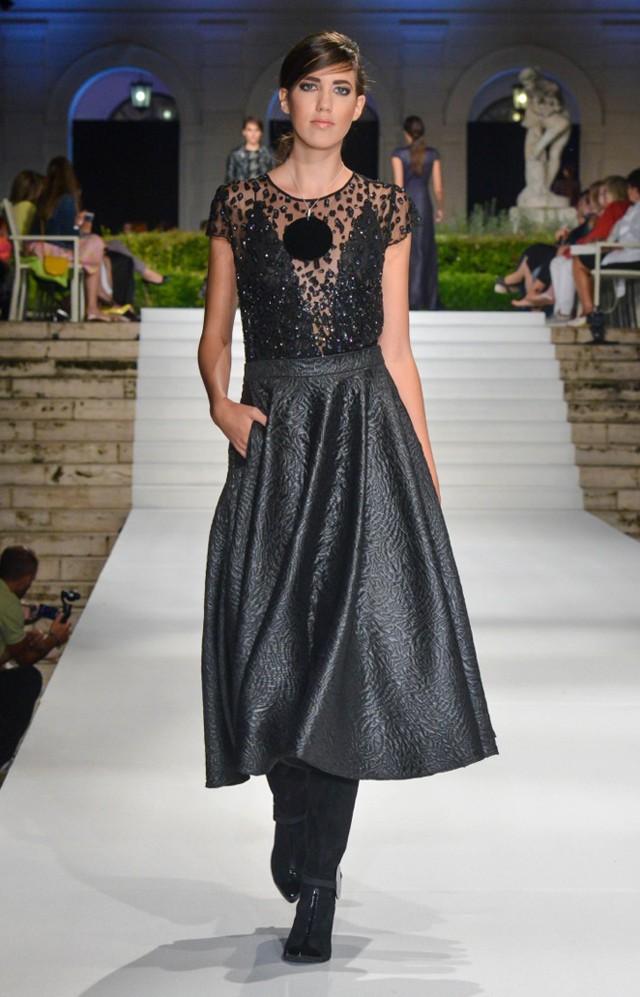 Stílusok és korszakok találkozásából képzőművészeti üzenet a Katti Zoób új kollekcióiban