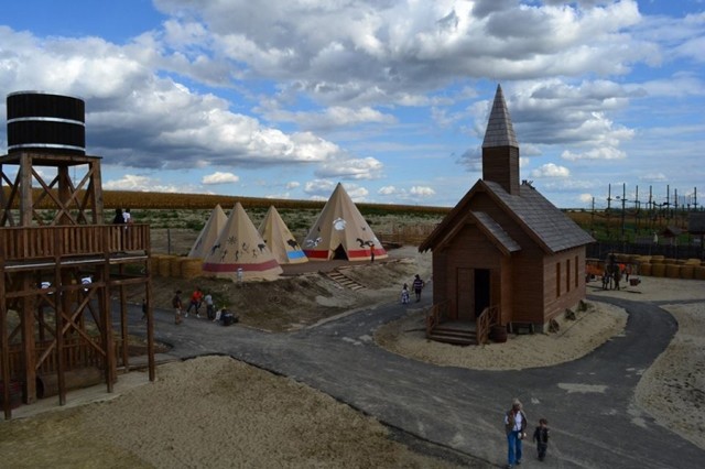 Igazi western élmények várnak a Tordasi Élményfaluban