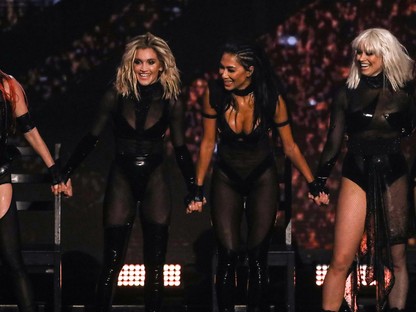 A Pussycat Dolls csajok két nap alatt bemutatták a szezon legnagyobb trendjeit