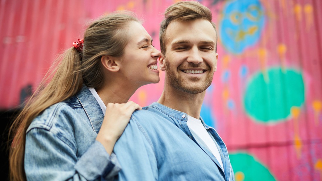 issza az offline világba: Miért válik egyre népszerűbbé a személyes randi az online appok helyett?