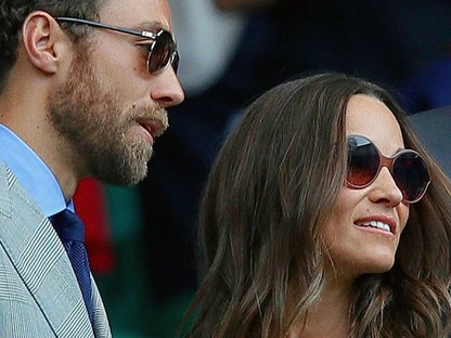A lélegzetelállító Pippa Middleton és jóképű testvére megérkeztek Wimbledonba