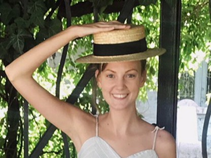 Nagy Andy maga szabta át a ruháját, és jobb mint újkorában! 