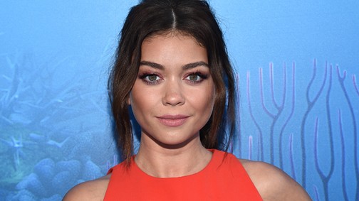 Vörösre váltott a babaarcú sorozatsztár