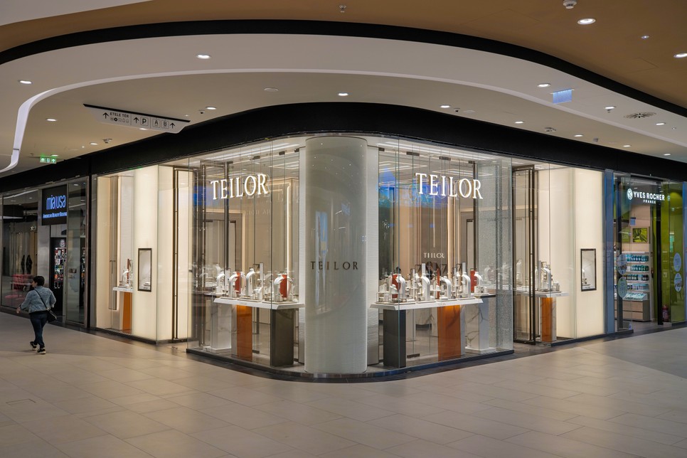 Poze magazin Ungaria (3)