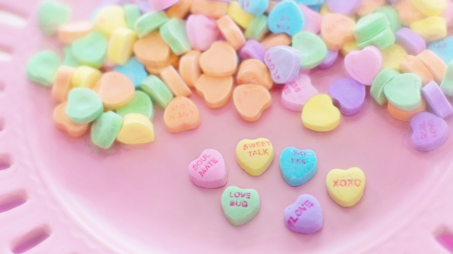 Több lapot küldenek ilyenkor az emberek, mint karácsonykor