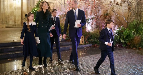 Te észrevetted? Katalin hercegné és Vilmos herceg családi fotóján nagyon édes dolgot szúrtak ki rajongók