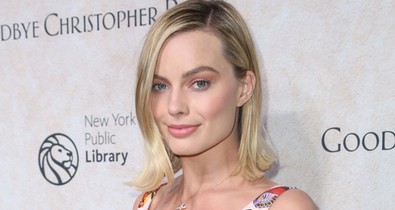 Margot Robbie a legbájosabb ruhában, amit láttál