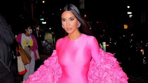 Kim Kardashian tűzpiros bikiniruhában ragyogott a születésnapján