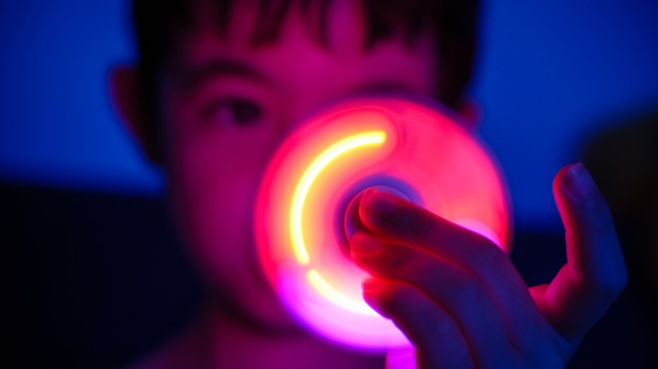 Egyetemi projektnek indult, mára 150 SNI-s gyermeket nevelő családot támogat a KIKAPCS. Alapítvány