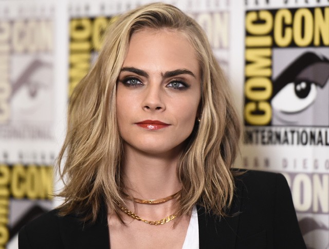cara delevingne, suicide squad, öngyilkos osztag, frizura, haj, hajvágás, topmodell, képregény, comic con