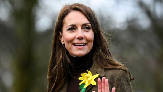 Katalin hercegné 18 év után vette fel ugyanazt a ruhadarabot, lélegzetelállító a végeredmény