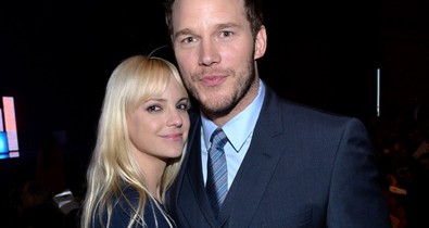 Chris Pratt ezért kémkedik Anna Faris és új pasija után!