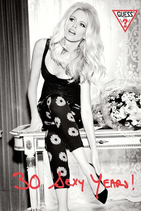 És most: 2012-ben is bomba formában a 42 éves topmodell