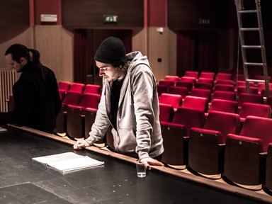 „A színészet kegyetlen szakma, de a metódusai életmentők lehetnek egy laikusnak is" - Riport Perjés János színésszel, coachcsal