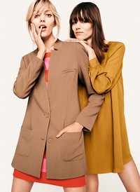 Miért nem kellünk Karl?? - Anja Rubik és Freja Beha a H&M korábbi kampányában.