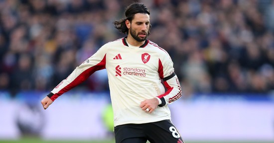 Szoboszlai Dominik tündéri apa-lánya fotójára nincsenek szavak, így készülnek az első közös karácsonyukra