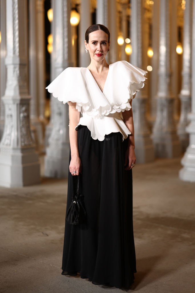 Sarah Paulson fekete-fehér Altuzarra ruhakölteménye az esemény egyik leglátványosabb darabja volt. 