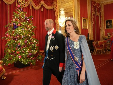 Megérkezett Katalin hercegné és Vilmos herceg karácsonyi képeslapja, a családi fotójuk minden képzeletet felülmúl