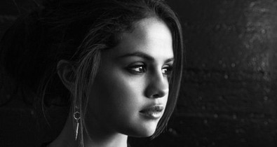 Selena Gomez szívbemarkoló klippel jelentkezett