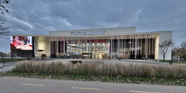 Szerezz be mindent egy helyen - Teljes karácsonyi pompában várja vásárlóit a Shopmark
