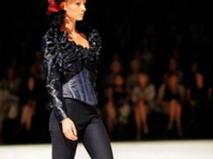 Manier show: Németh Anikó a dolgozó nőnek tervezett