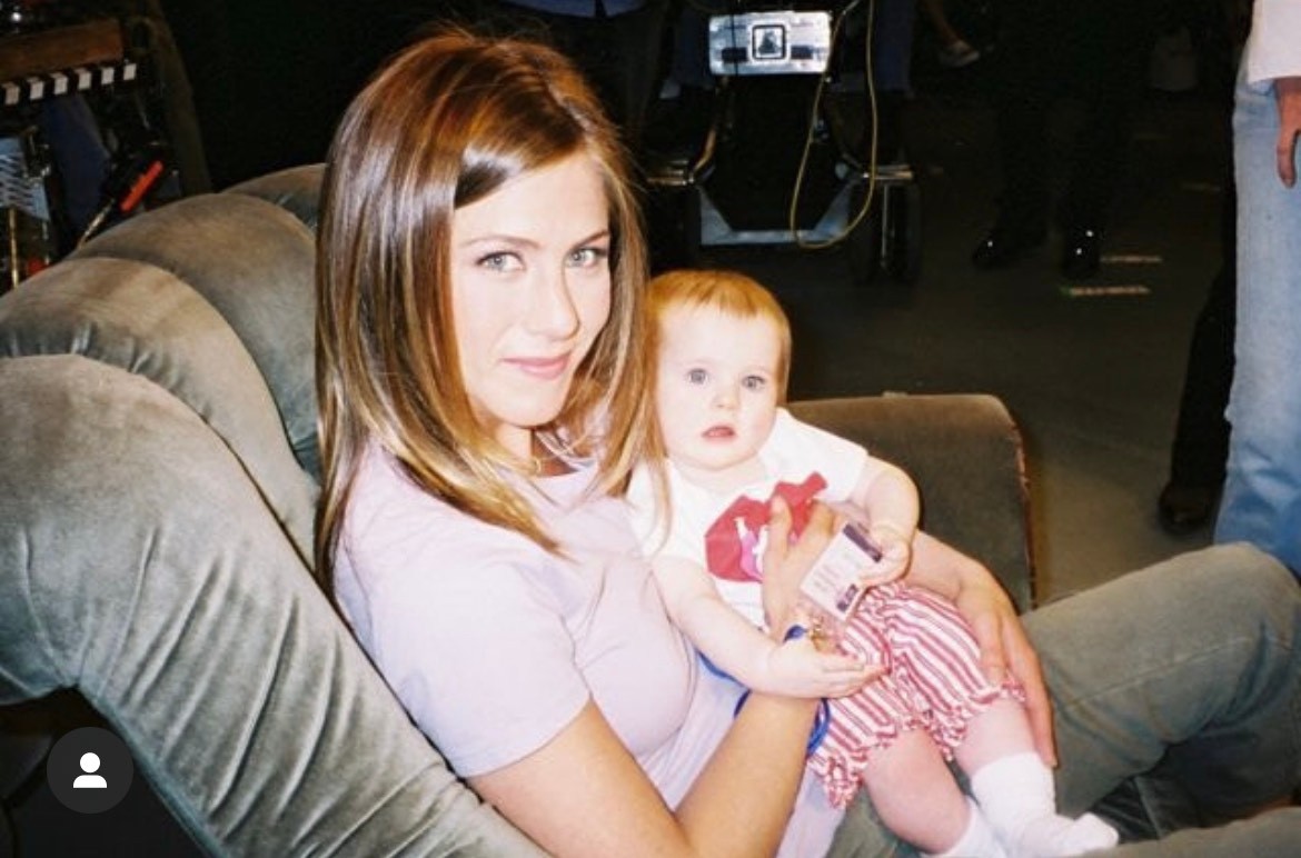 Cali Sheldon Jennifer Aniston ölében