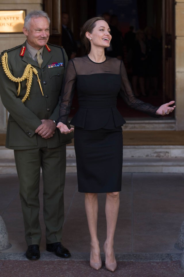 angelina jolie, london, sovány, agelina jolie teste