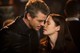 Lexie Grey – Grace klinika: Vannak tévés katasztrófák, amelyekből egyszerűen nincs kiút: a 8. évadot lezáró, hírhedt repülőgép-szerencsétlenség egy egész rajongótábort taszított mély gyászba Lexie hirtelen és kegyetlen halálával. Ami ezt a búcsút igazán elviselhetetlenné tette, az az időzítés volt. Lexie és Mark Sloan se veled, se nélküled kapcsolata éppen a tragédia idején ért volna révbe. 