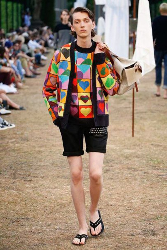 10 ruhadarab, amit megirigyeltünk a férfi divatbemutatókról