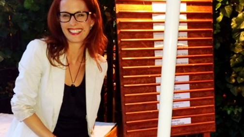 Dobó Kata színházba járós sikkje