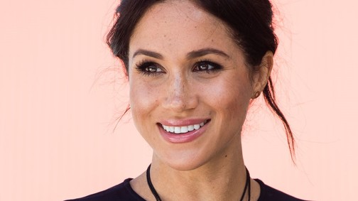 Meghan Markle miniruhában: ennél felszabadítóbb dolgot rég láttunk rajta