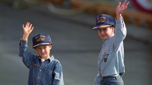 Vilmos herceg és Harry herceg gyerekkori fotóitól egyszerűen elolvadunk!