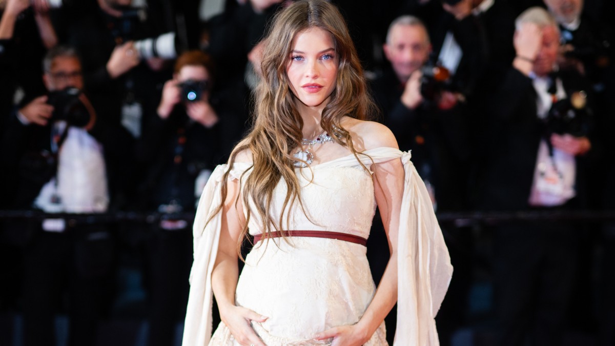 Nincs felszabadítóbb látvány, mint a várandós Palvin Barbara a leghétköznapibb ruhákban