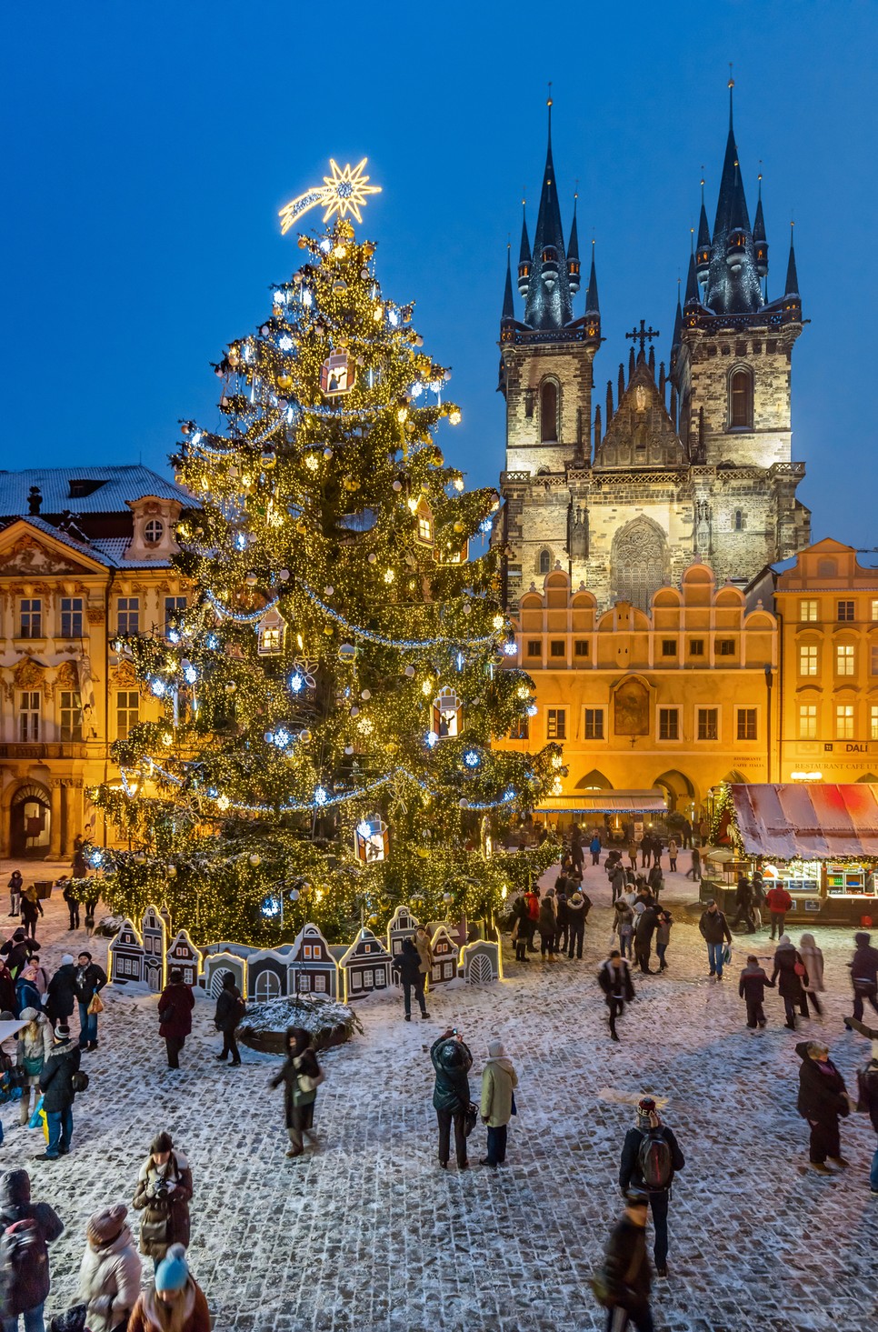 302044-praha-prague-staromestske-namesti-old-town-square