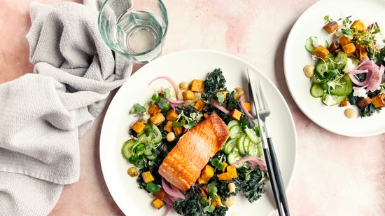 Itt a lista: ezeket az ételeket kerüld, ezeket pedig fogyaszd, ha jól akarsz aludni