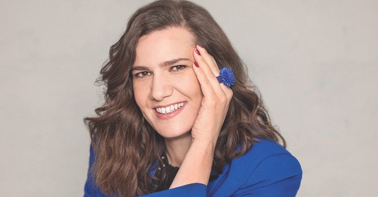 Bakos Gyöngyi: „Az írás hosszútávfutás, azaz, ha vannak is visszautasítások, csalódások, azok nem jelentenek semmit, mert az írói értékek hosszú távon mutatkoznak meg”