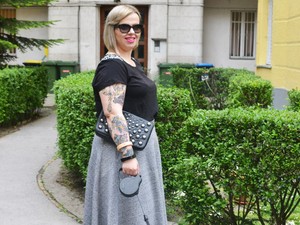 A MAC sminkese ma is kutyázik