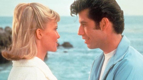 Úristen! Olivia Newton John és Travolta újra együtt a Grease 40. évfordulója alkalmából