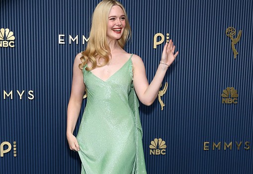 8 klasszikusan elegáns kreáció az Emmy-gáláról, ami tökéletesen bizonyítja, hogy a kevesebb több