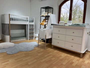 Az Adinish üzlet Budapesten, a második kerületben várja a szülőket és leendő szülőket