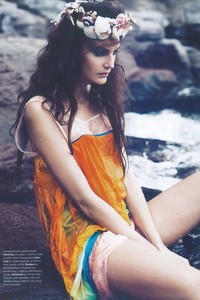 Ebergényi Réka: szexi démonból szende sellőlány