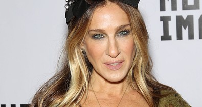 Elsőre elég hülyén néz ki Sarah Jessica Parker szettje, de ha közelebbről megfigyeled, beleszeretsz
