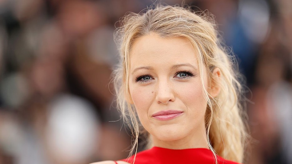 Így néz ki Blake Lively göndör hajjal
