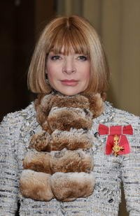 wintour-200x-d000013987da492fbb9f4.jpg