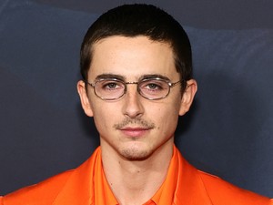 Timothée Chalamet összeöltözött édesanyjával, ők a legcukibb páros, akit mostanában láttunk a vörös szőnyegen