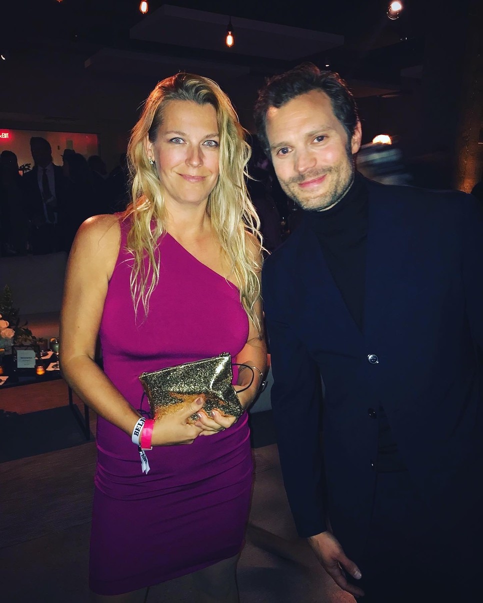 Vida Virág Los Ageles-i riporter és Jamie Dornan