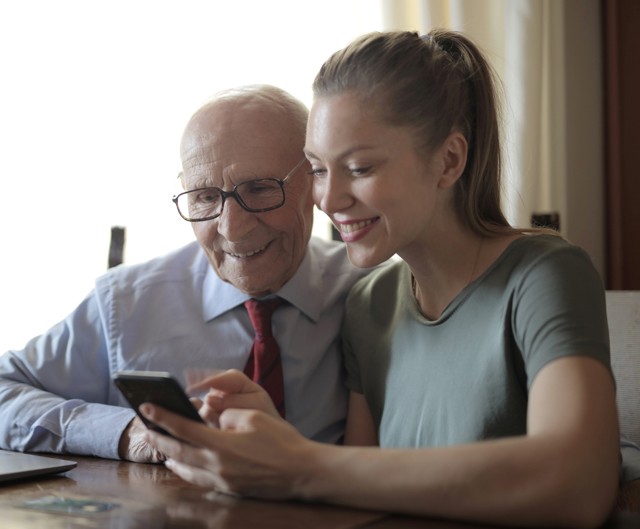 Mit NE tegyenek az idősek a világhálón?