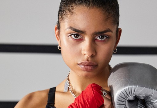 A melledre többé nincs hatással a gravitáció