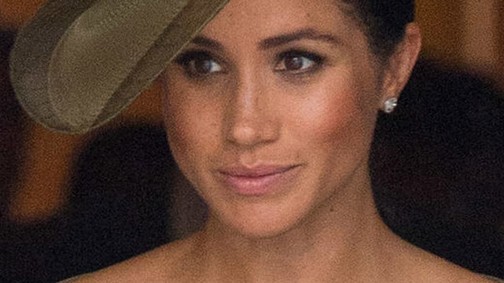 Meghan Markle megint lekörözte az egész királyi családot ezzel a szettel!